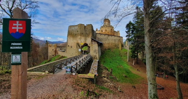 Hrad Zborov je cieľom výletov